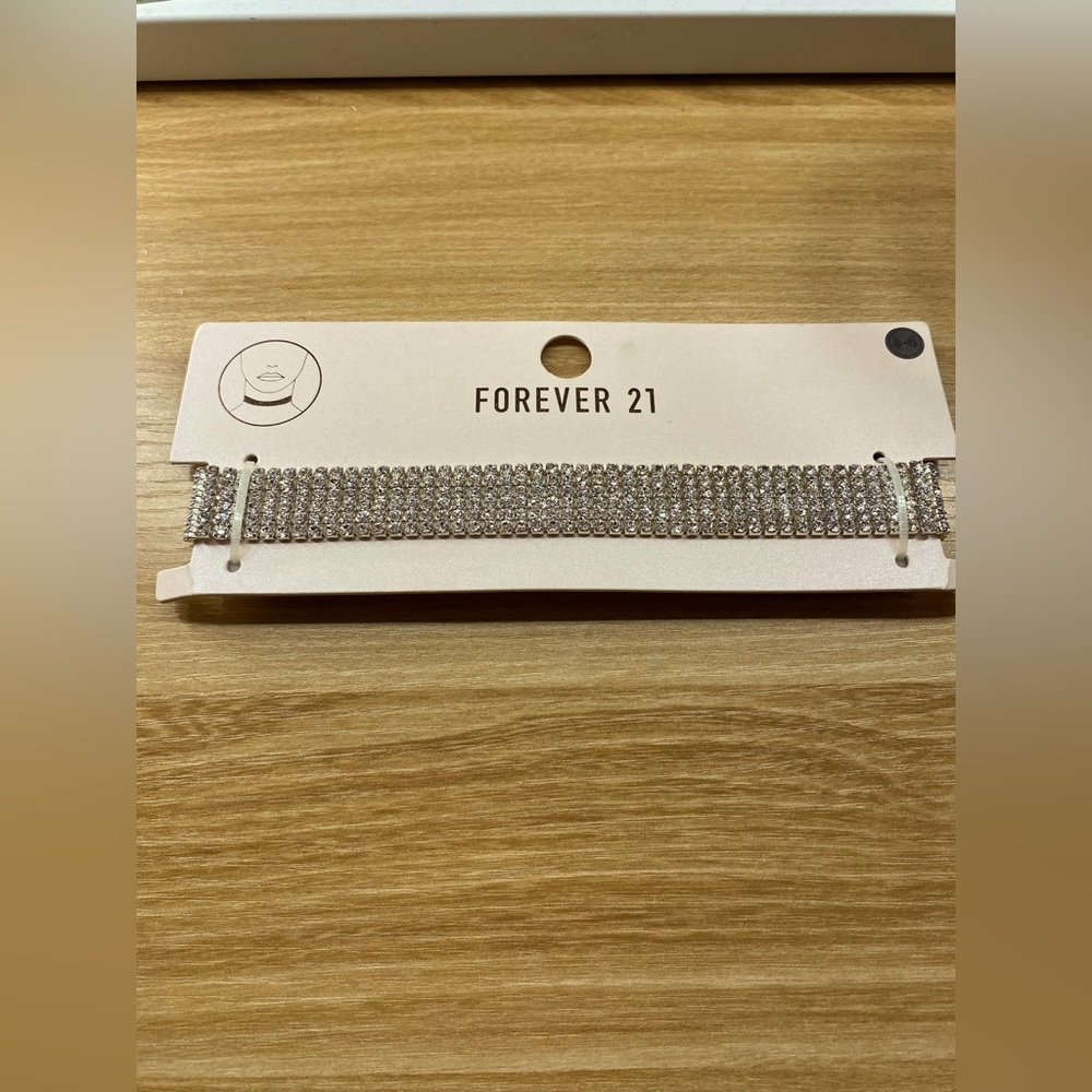 Forever 21 Rhinestone choker NWT